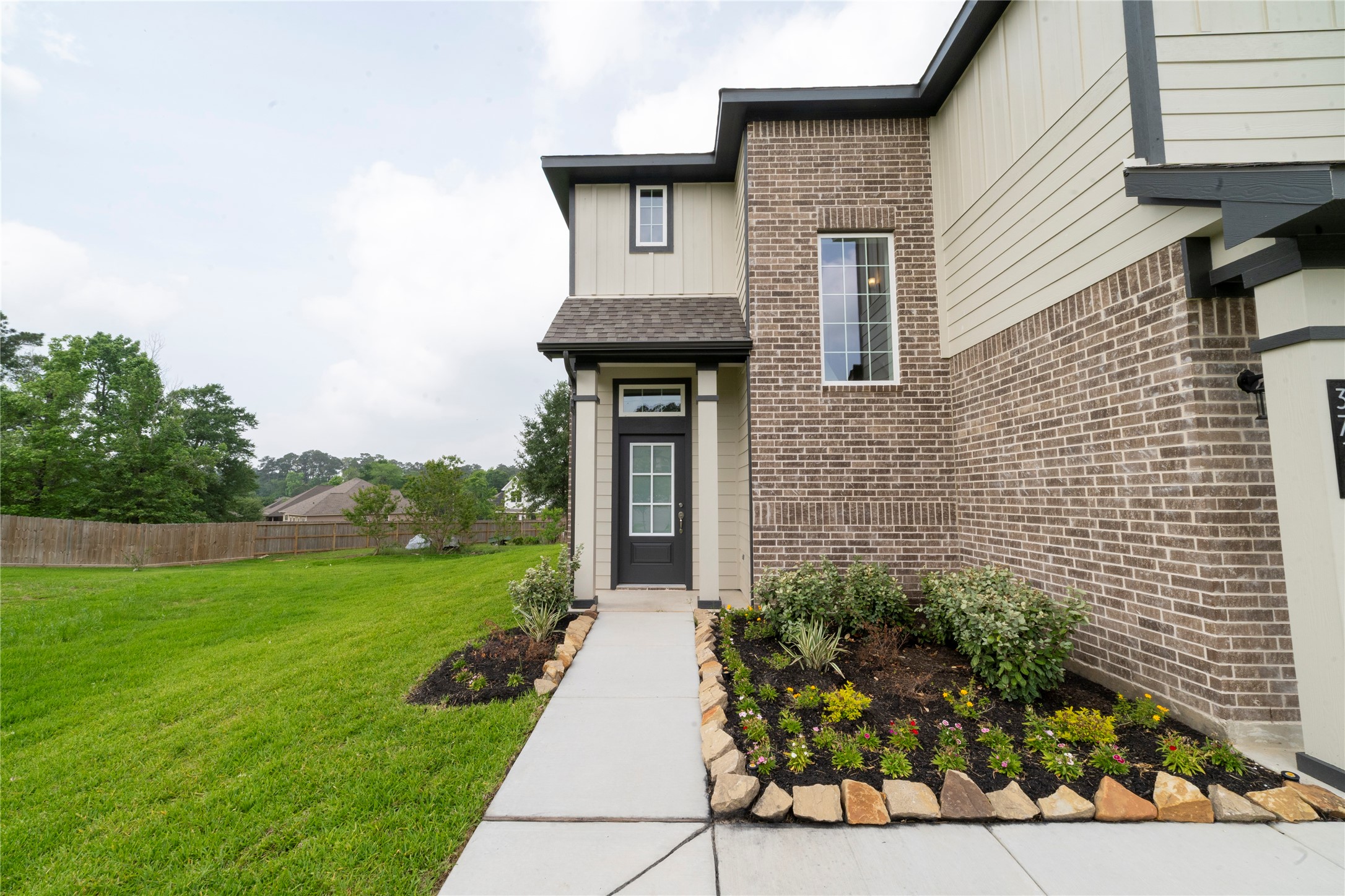 3709 Violet Lane Huntsville, TX 77340 - Photo 4 of 30