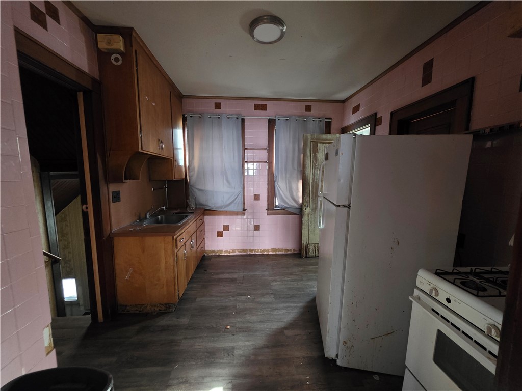 97 Rohr Street Rochester, NY 14605 - Photo 16 of 40