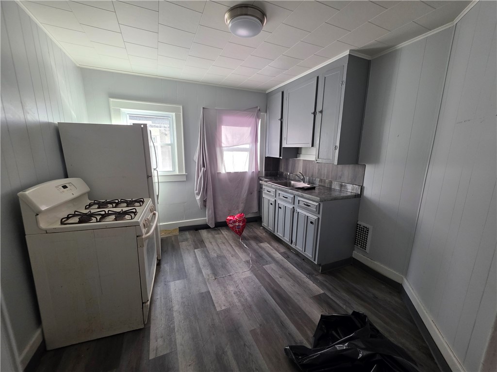 97 Rohr Street Rochester, NY 14605 - Photo 27 of 40