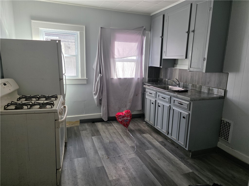 97 Rohr Street Rochester, NY 14605 - Photo 28 of 40