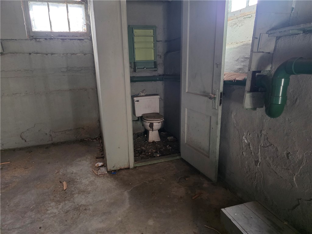 97 Rohr Street Rochester, NY 14605 - Photo 38 of 40