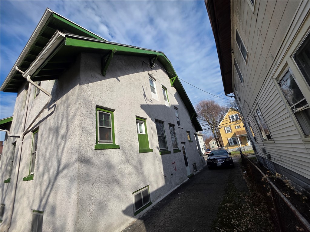 97 Rohr Street Rochester, NY 14605 - Photo 9 of 40