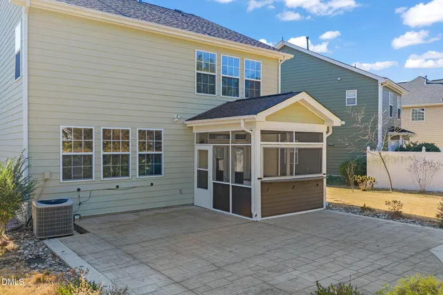 $609,990 | 721 Hewespoint Court, Cary, NC 27519