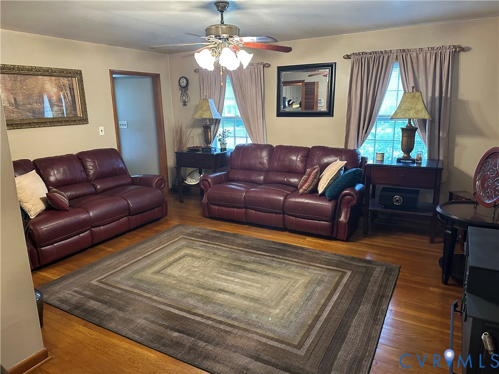 2246 Fort Rice Street Petersburg, VA 23805 - Photo 4 of 17 Gallery Image 4