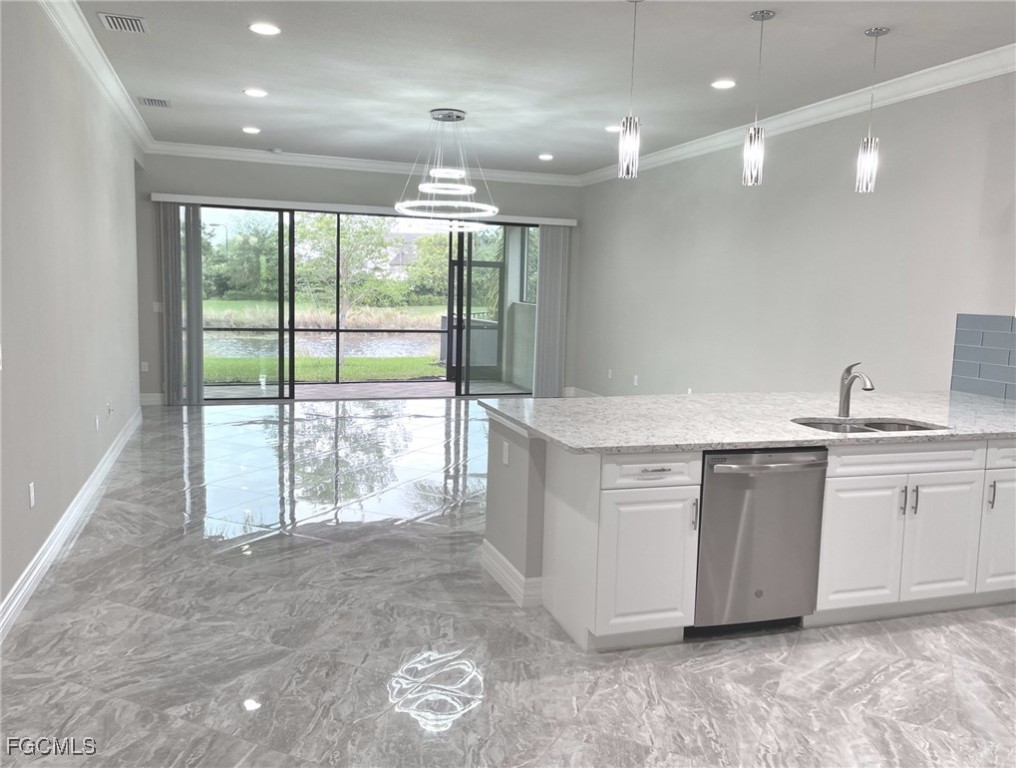 4129 Amelia Way Naples, FL 34119 - Photo 6 of 22