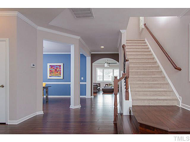 1410 Rodessa Run Raleigh, NC 27607 - Photo 4 of 25