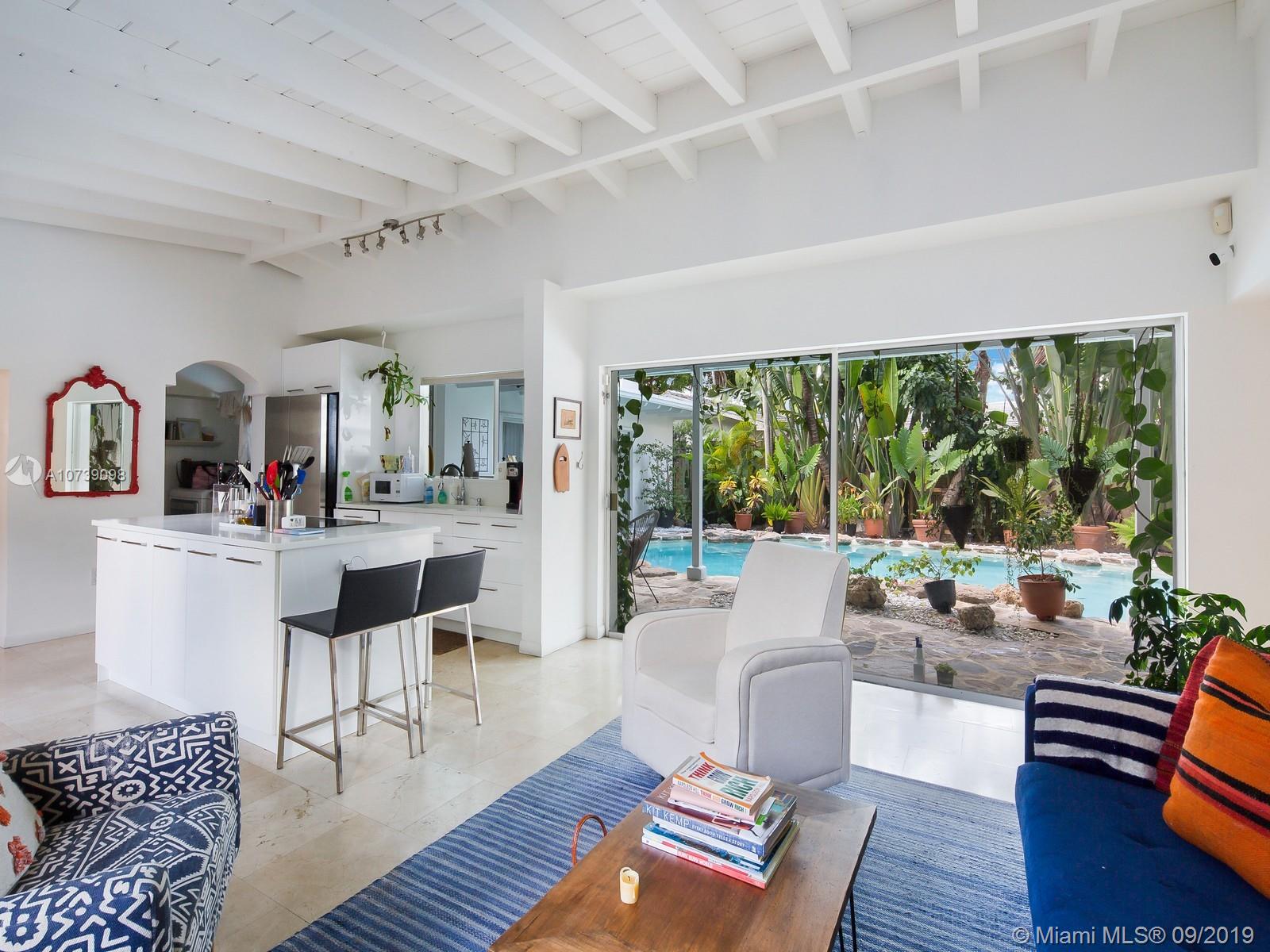 4350 Douglas Road Miami, FL 33133 - Photo 8 of 17 Gallery Image 8