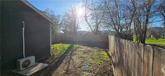 $1,200 | 9705 Main Street, Unit B, Upper Lake, CA 95485