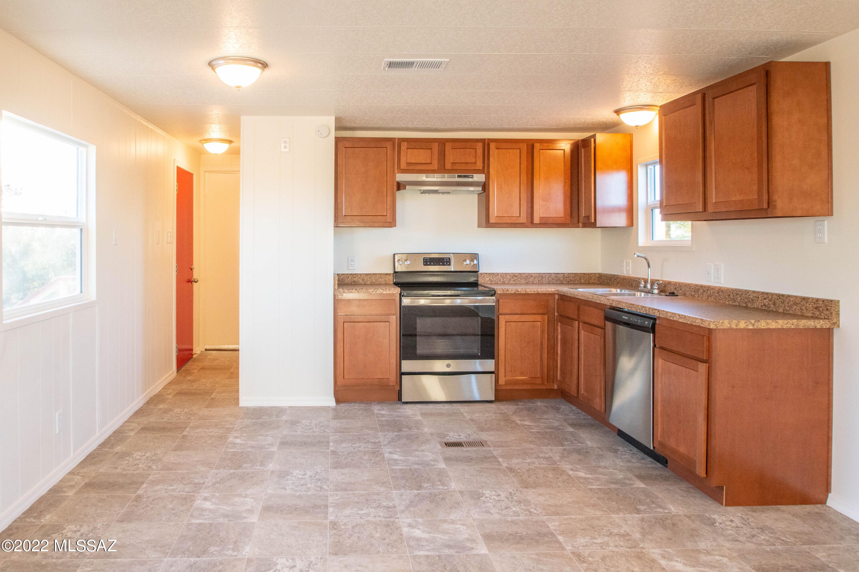 12265 West Camper Road Tucson, AZ 85743 - Photo 6 of 24 Gallery Image 6