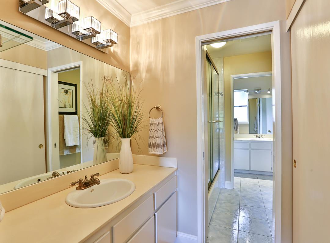 101 Redding Road, Unit A5 Campbell, CA 95008 - Photo 13 of 27 Gallery Image 13