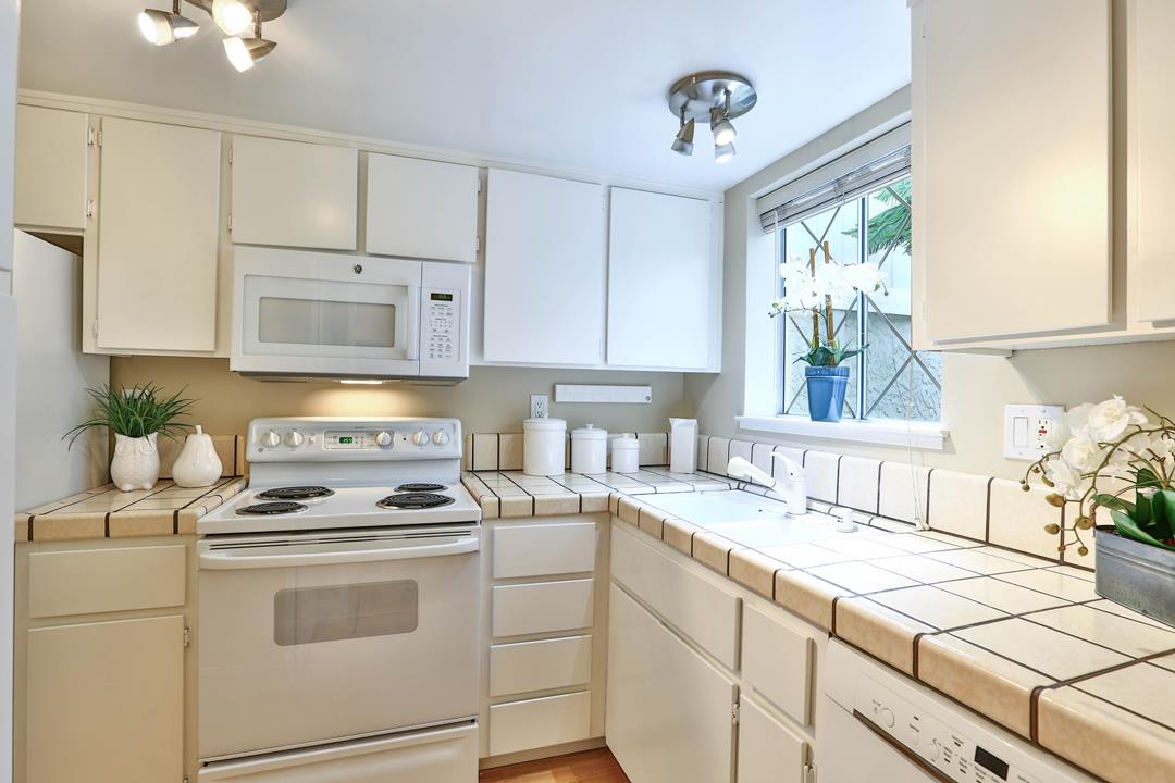 101 Redding Road, Unit A5 Campbell, CA 95008 - Photo 8 of 27 Gallery Image 8