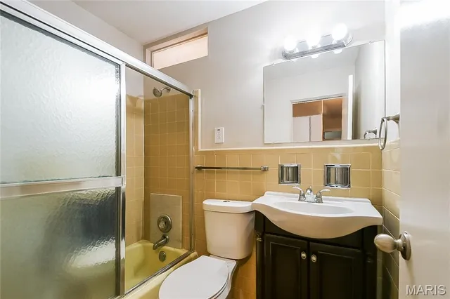 $1,765 | 1520 Arlington Drive, Florissant, MO 63033