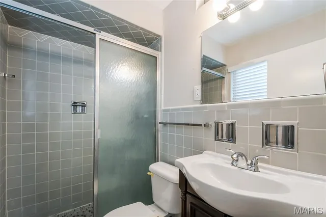 $1,765 | 1520 Arlington Drive, Florissant, MO 63033