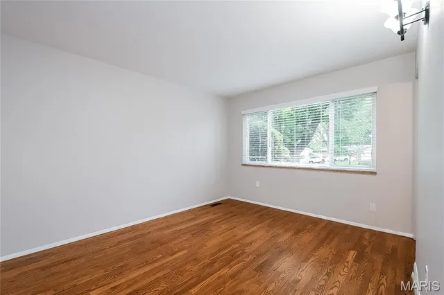 $1,765 | 1520 Arlington Drive, Florissant, MO 63033