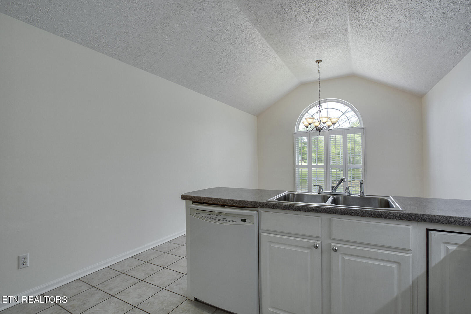 2903 Best Road Maryville, TN 37803 - Photo 13 of 34 13_2903 Best Road_Kitchen03