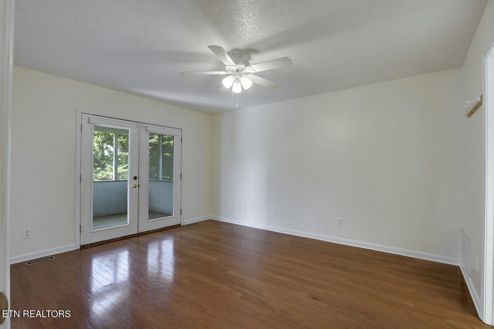 2903 Best Road Maryville, TN 37803 - Photo 18 of 34 18_2903 Best Road_MasterBedroom01