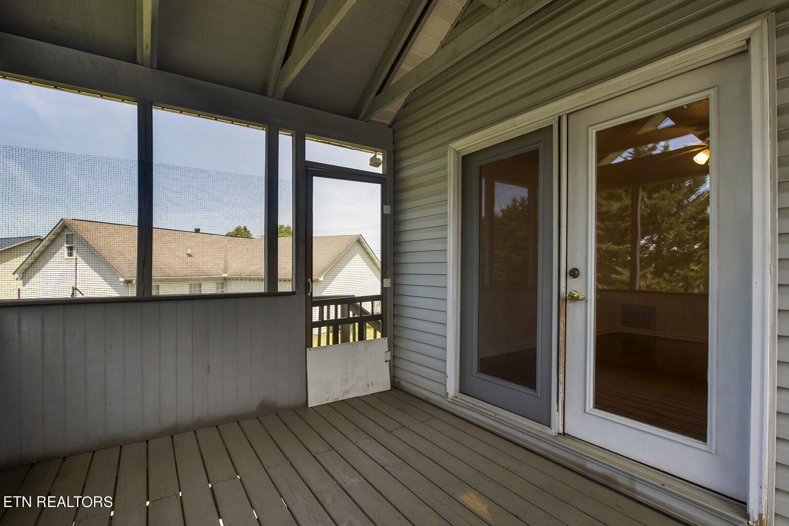 2903 Best Road Maryville, TN 37803 - Photo 22 of 34 22_2903 Best Road_ScreenedPorch02