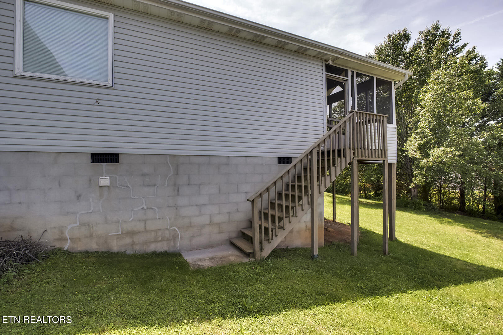 2903 Best Road Maryville, TN 37803 - Photo 32 of 34 32_2903 Best Road_PorchStairs