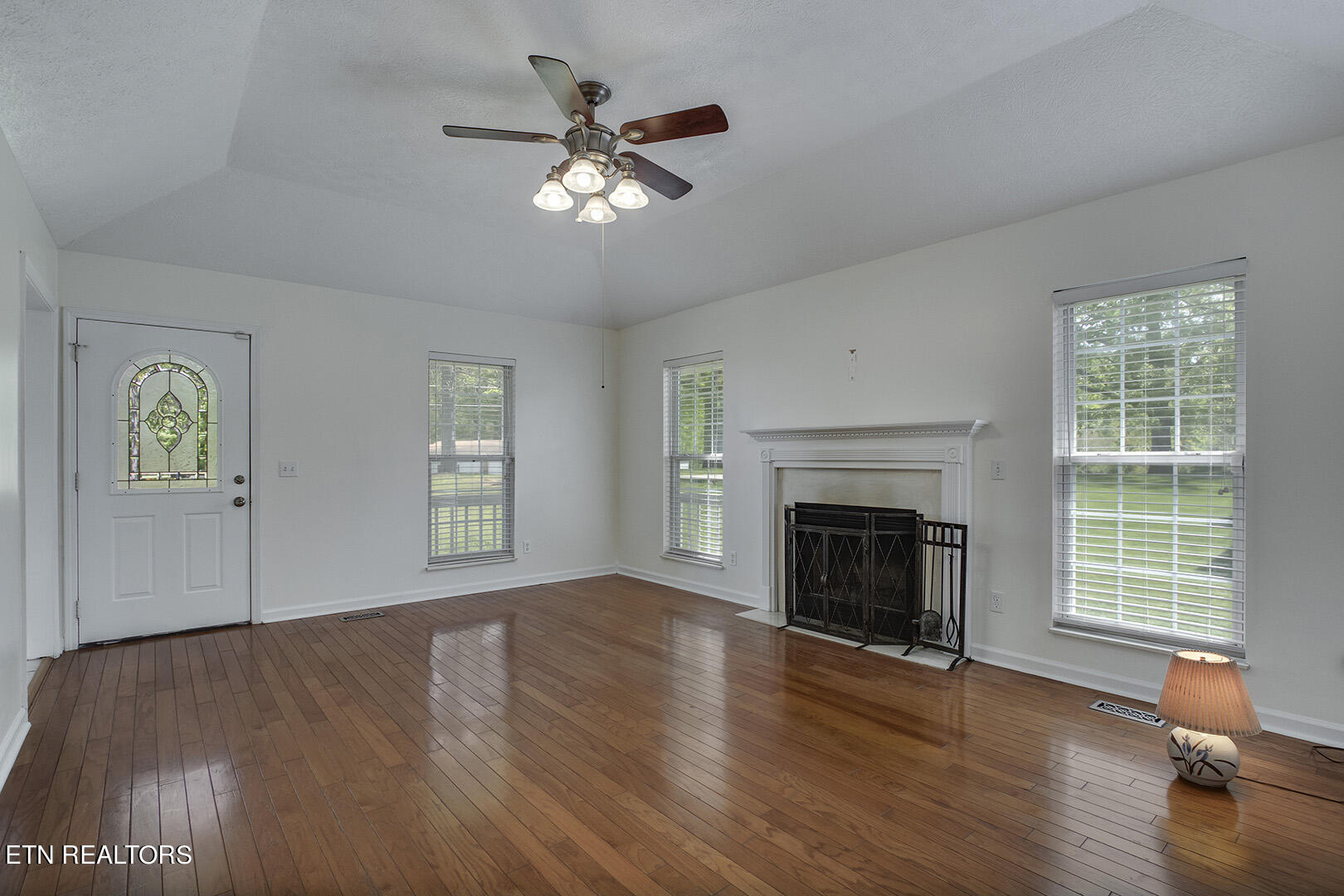 2903 Best Road Maryville, TN 37803 - Photo 5 of 34 05_2903 Best Road_Living02