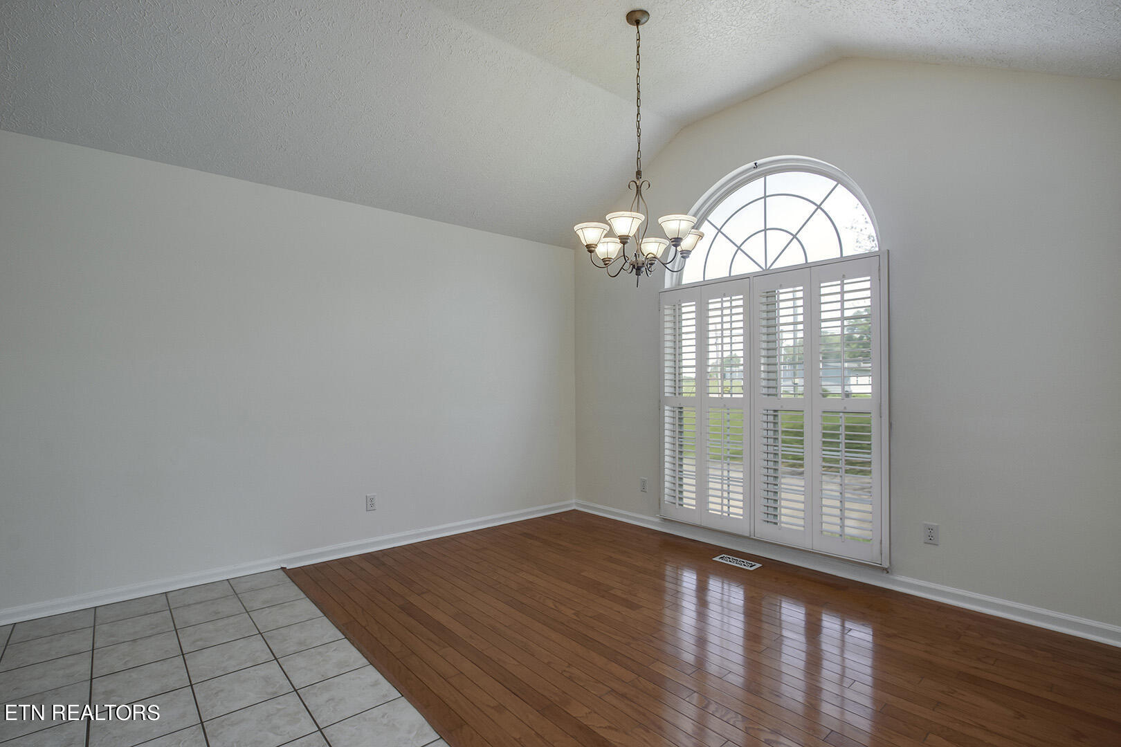 2903 Best Road Maryville, TN 37803 - Photo 8 of 34 08_2903 Best Road_Dining01