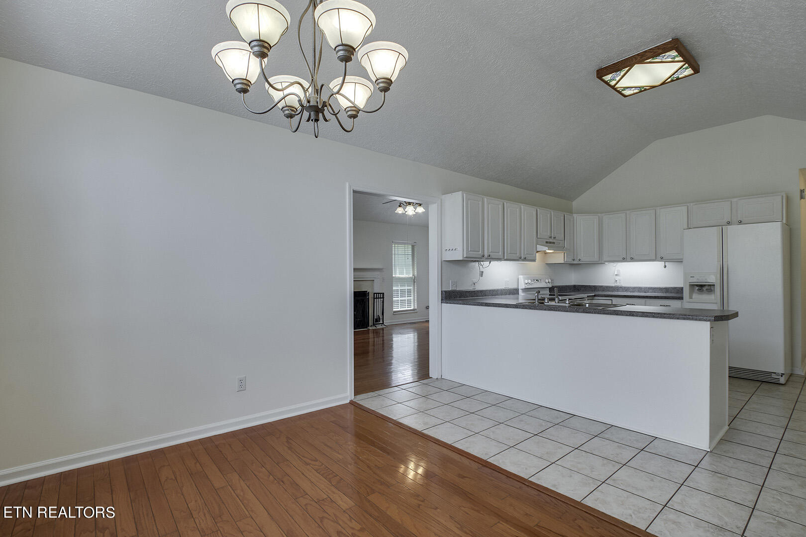2903 Best Road Maryville, TN 37803 - Photo 10 of 34 10_2903 Best Road_Dining03