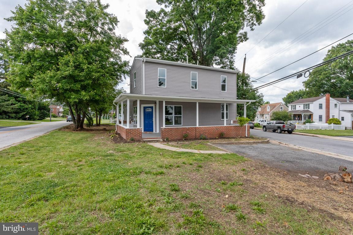 114 Riverside Road Baltimore, MD 21221 - Photo 2 of 33 front