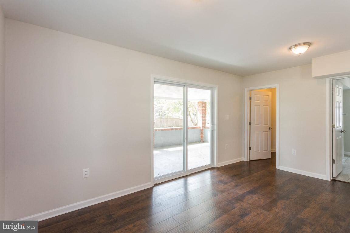 114 Riverside Road Baltimore, MD 21221 - Photo 12 of 33 FR