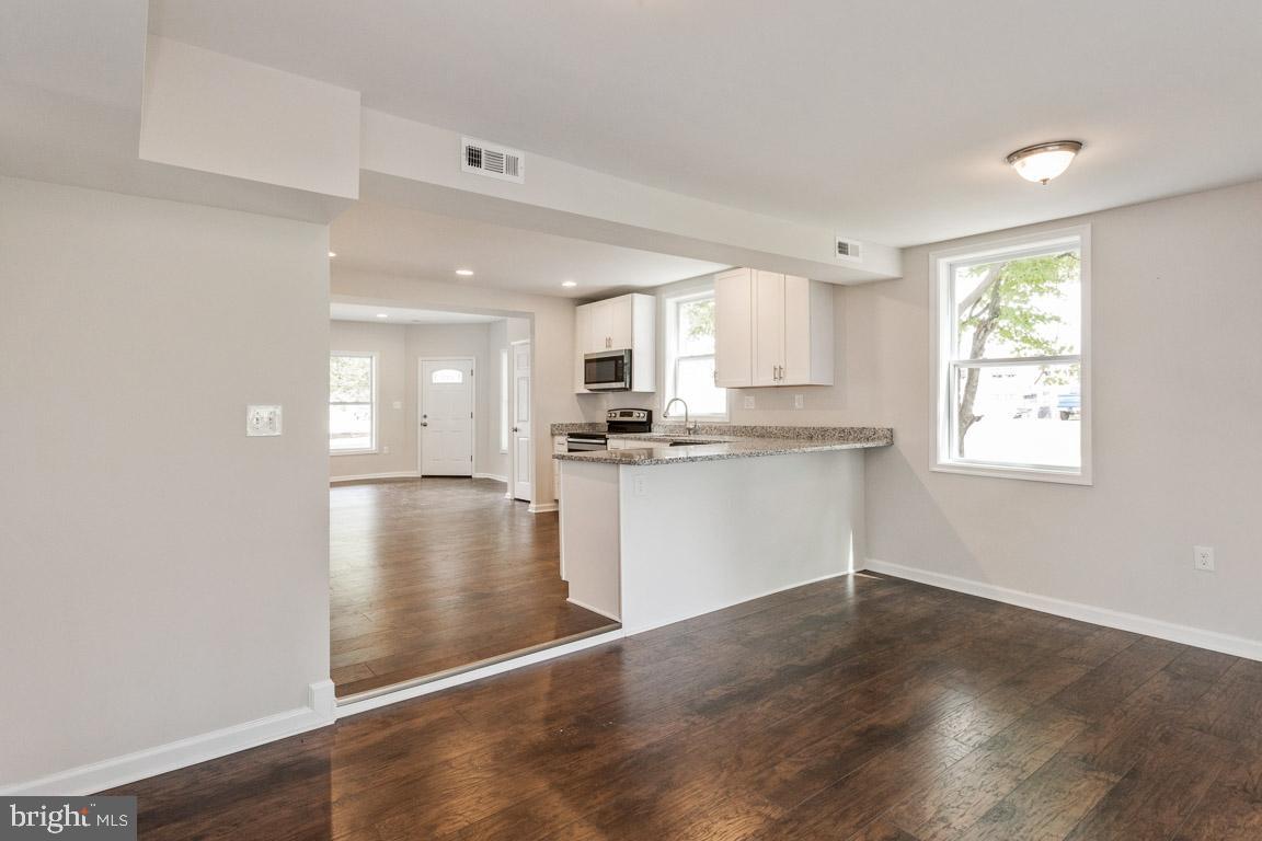 114 Riverside Road Baltimore, MD 21221 - Photo 15 of 33 FR