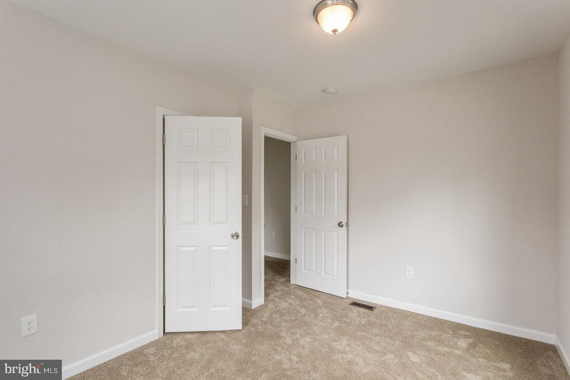 114 Riverside Road Baltimore, MD 21221 - Photo 22 of 33 BR2