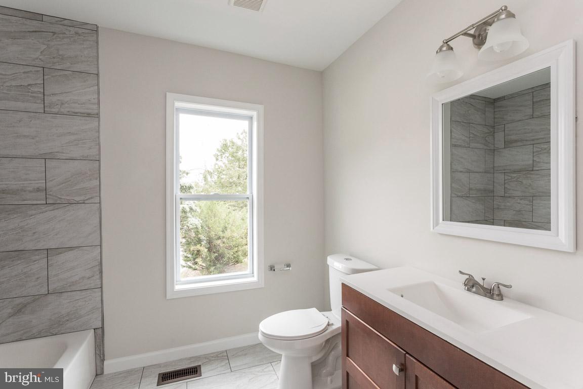 114 Riverside Road Baltimore, MD 21221 - Photo 23 of 33 FB2