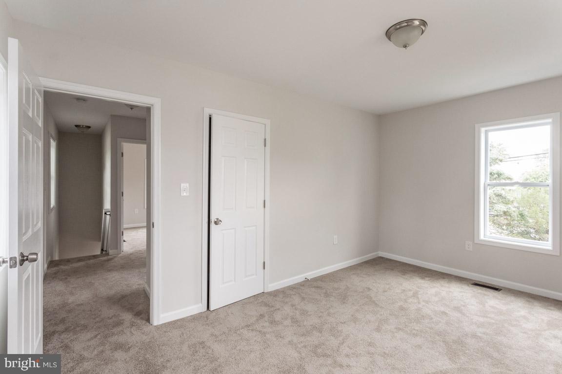 114 Riverside Road Baltimore, MD 21221 - Photo 26 of 33 BR3