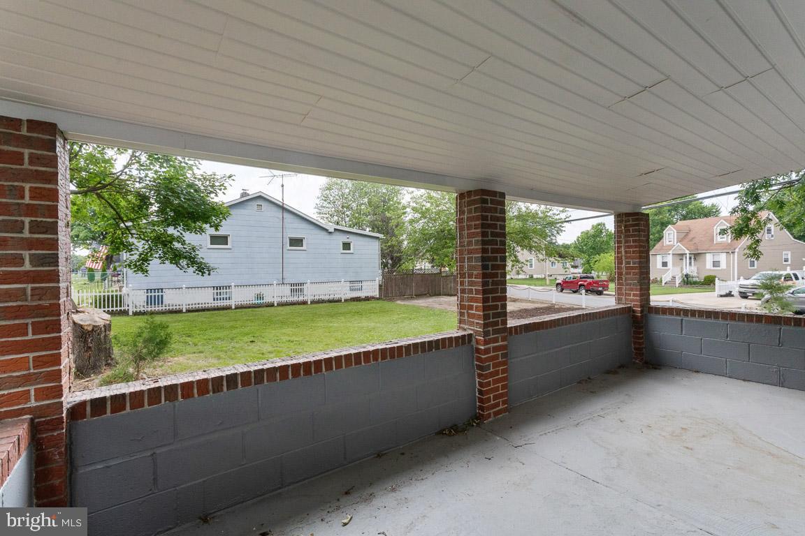 114 Riverside Road Baltimore, MD 21221 - Photo 28 of 33 rear porch