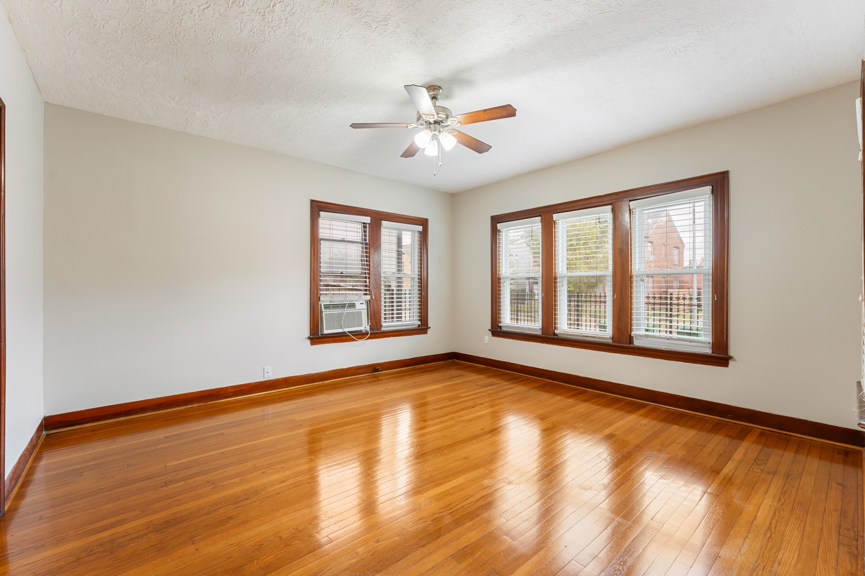 2624 Arbor Street Houston, TX 77004 - Photo 8 of 26 a view of an empty room with a window