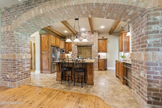 $765,000 | 1058 Angelwood Circle, Breaux Bridge, LA 70517