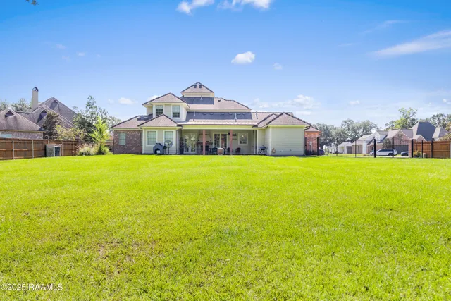 $765,000 | 1058 Angelwood Circle, Breaux Bridge, LA 70517