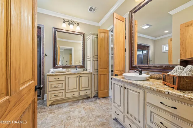 $765,000 | 1058 Angelwood Circle, Breaux Bridge, LA 70517