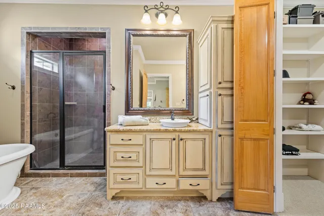 $765,000 | 1058 Angelwood Circle, Breaux Bridge, LA 70517