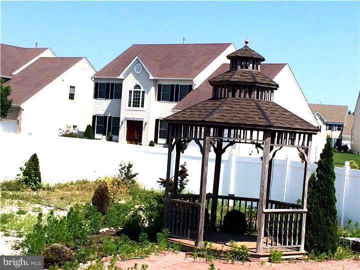 17 Jasmine Way Deptford, NJ 08080 - Photo 3 of 6 Back Yard