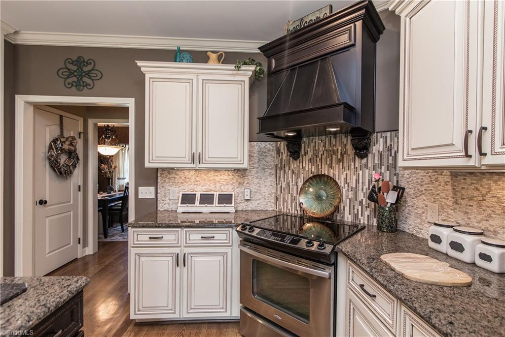 8937 Grove Park Drive Oak Ridge, NC 27310 - Photo 11 of 30 Gallery Image 11
