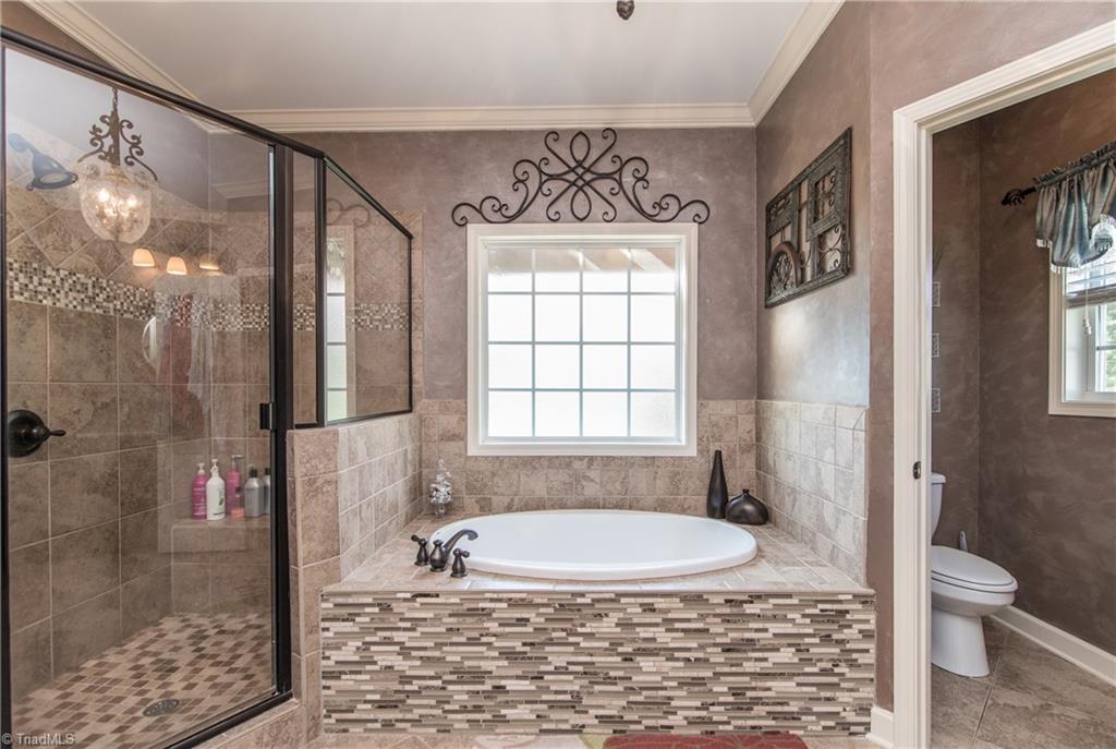 8937 Grove Park Drive Oak Ridge, NC 27310 - Photo 14 of 30 Gallery Image 14