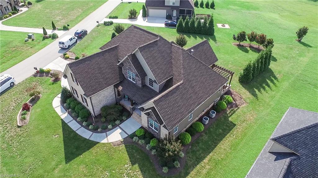 8937 Grove Park Drive Oak Ridge, NC 27310 - Photo 3 of 30 Gallery Image 3