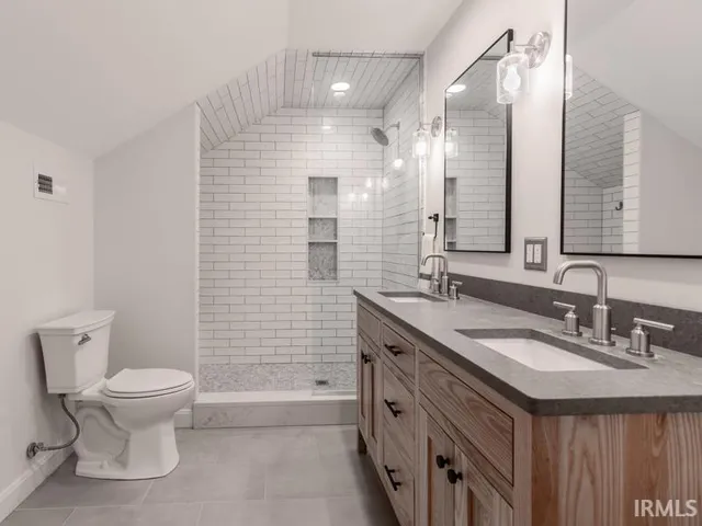 $340,000 | 1307 Lincoln Avenue, Evansville, IN 47714