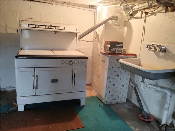 $162,500 | 13 Center Street, Unit 11, Seneca Falls, NY 13148