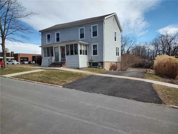 $162,500 | 13 Center Street, Unit 11, Seneca Falls, NY 13148