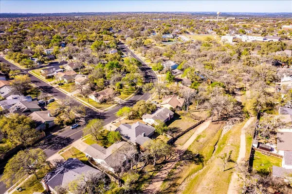 $2,595 | 11322 Bristle Oak Trail, Austin, TX 78750