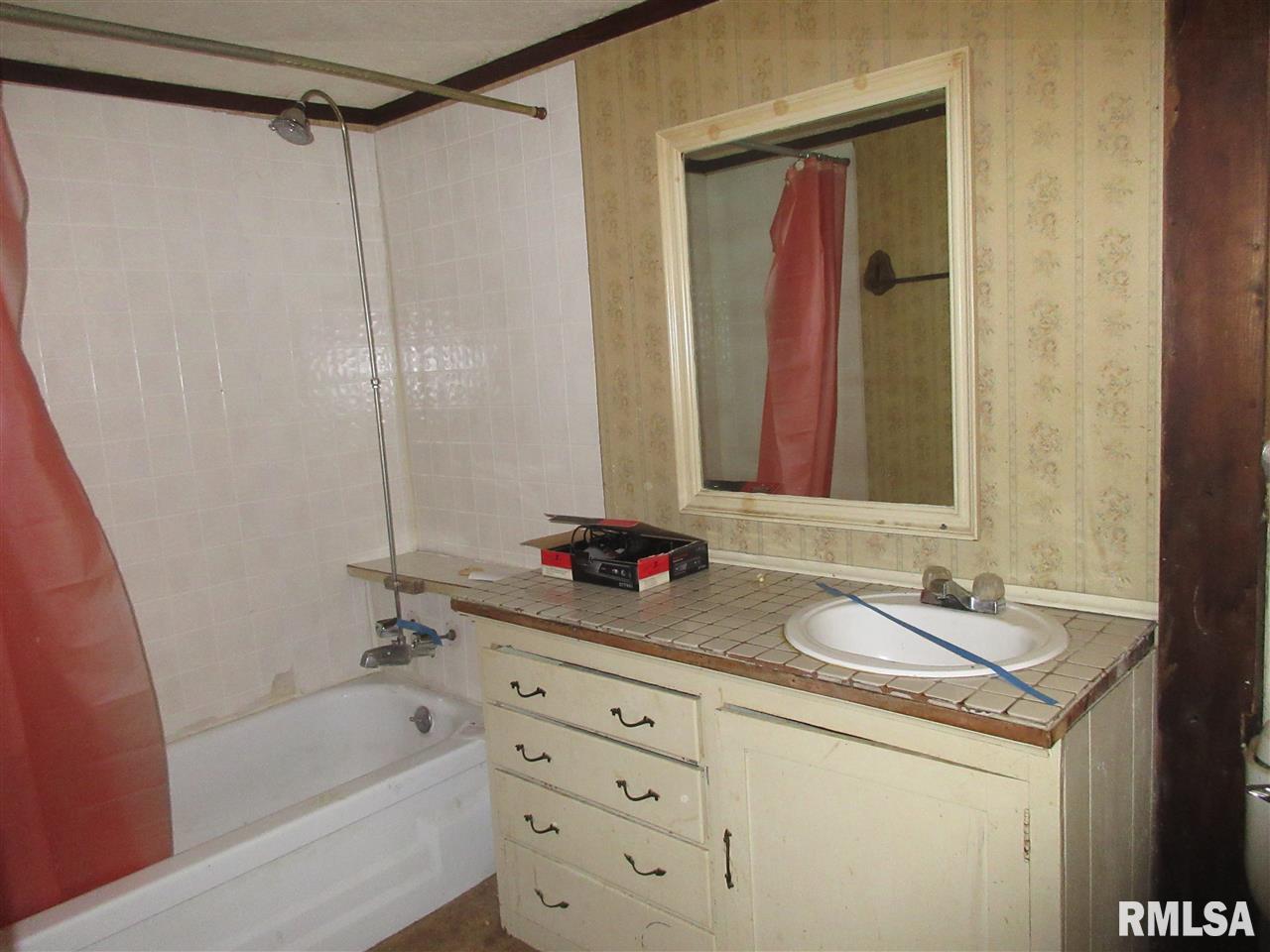 11296 North Manito Road Manito, IL 61546 - Photo 15 of 20 Gallery Image 15