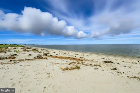 $1,300,000 | 549 Bay Avenue, Milford, DE 19963