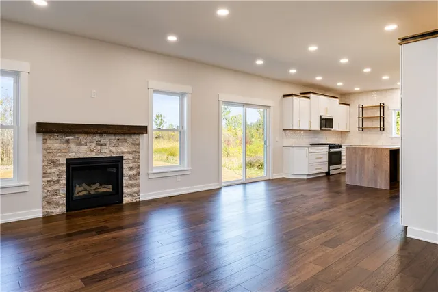 $569,900 | 66 Parma Center Road, Parma, NY 14468