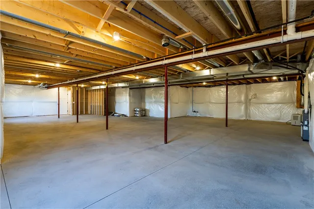 $569,900 | 66 Parma Center Road, Parma, NY 14468