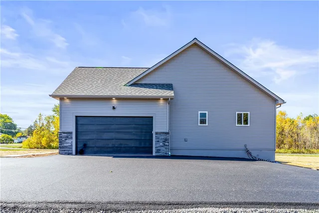 $569,900 | 66 Parma Center Road, Parma, NY 14468